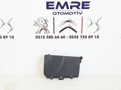 Citroen C5 X7 Akü Kapağı 715912